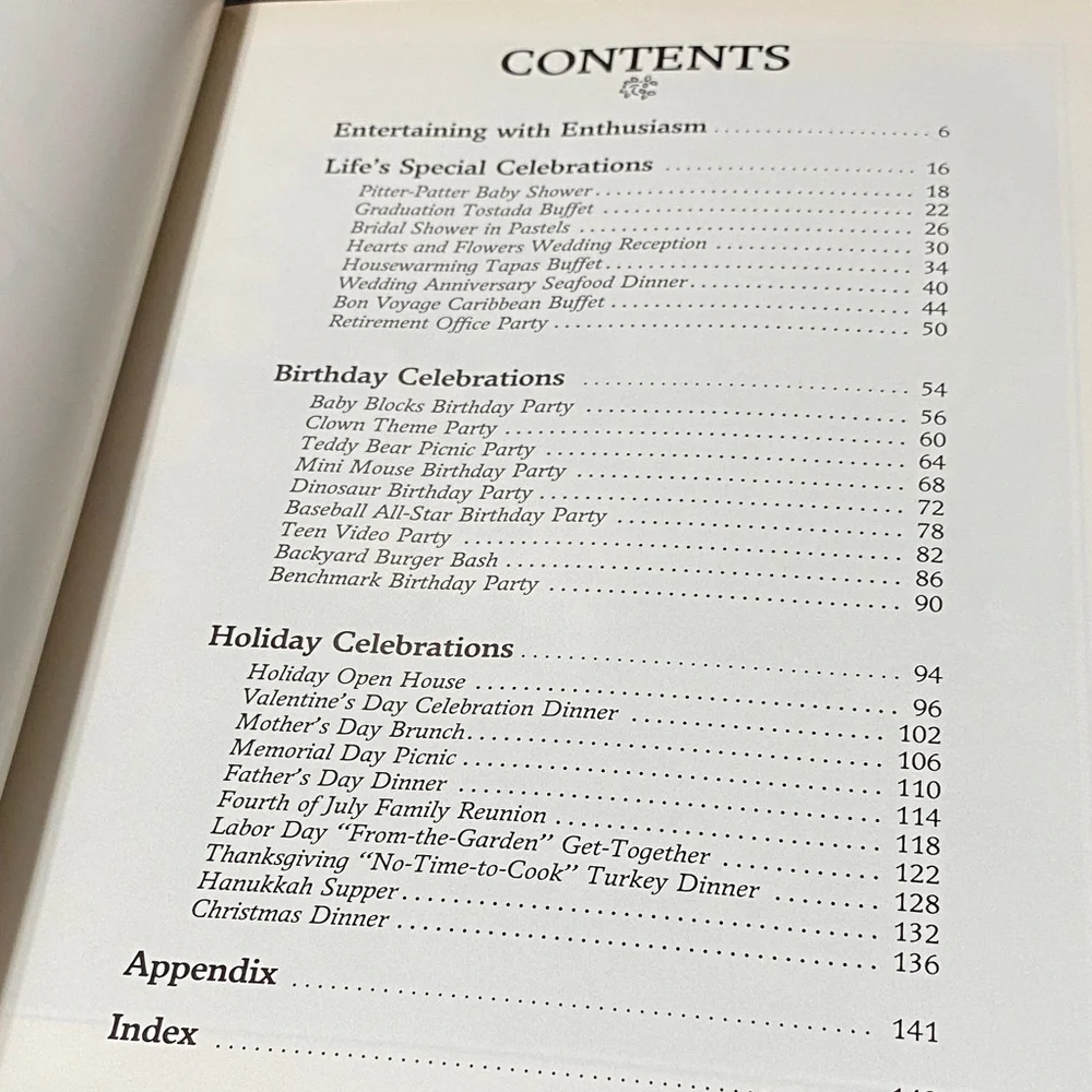 Pillsbury Holiday and Party Cookbook Set